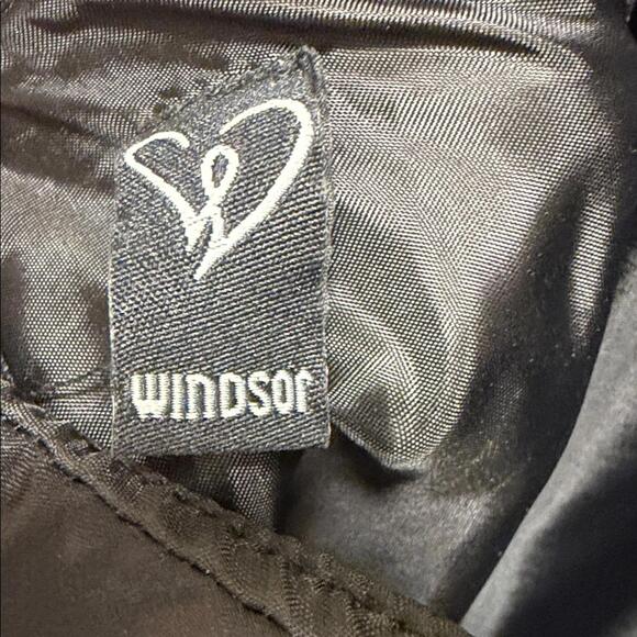 Windsor Elegant Black Evening Gown - Picture 3 of 4